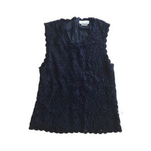 Lacy sleeveless Velvet top